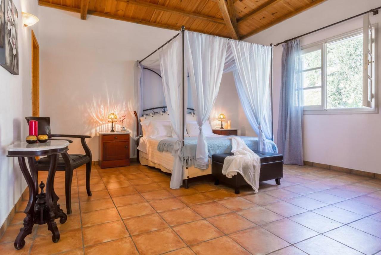 Villa Tassoula Isomata Buitenkant foto